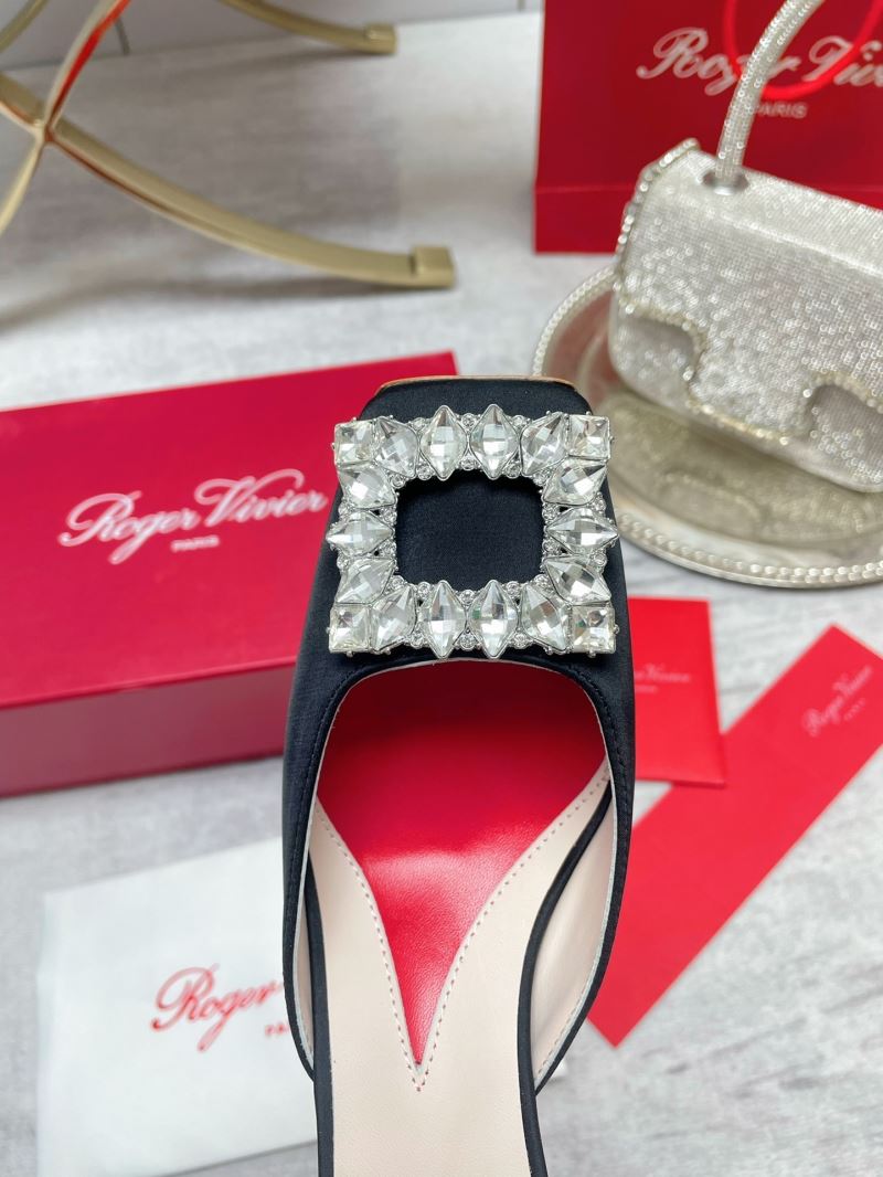 Roger Vivier flat shoes